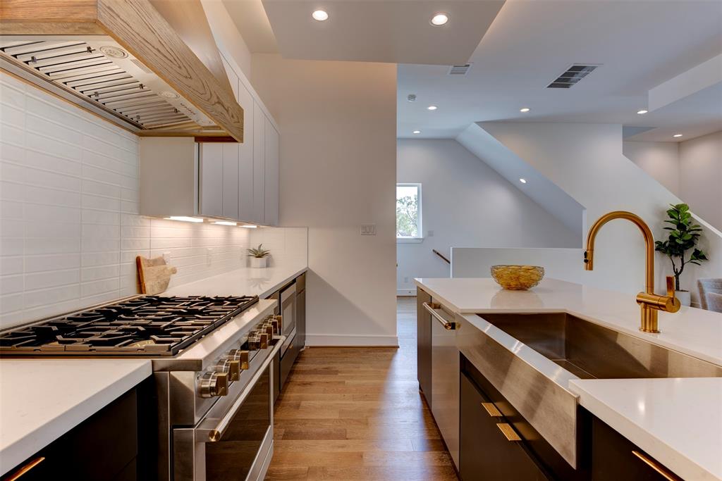 Houston, Texas 77055, United States, 3 Bedrooms Bedrooms, ,3 BathroomsBathrooms,Residential,Active,180173