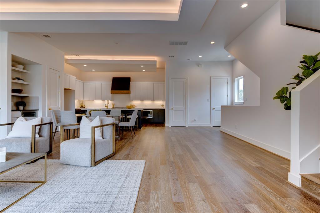 Houston, Texas 77055, United States, 3 Bedrooms Bedrooms, ,3 BathroomsBathrooms,Residential,Active,180173