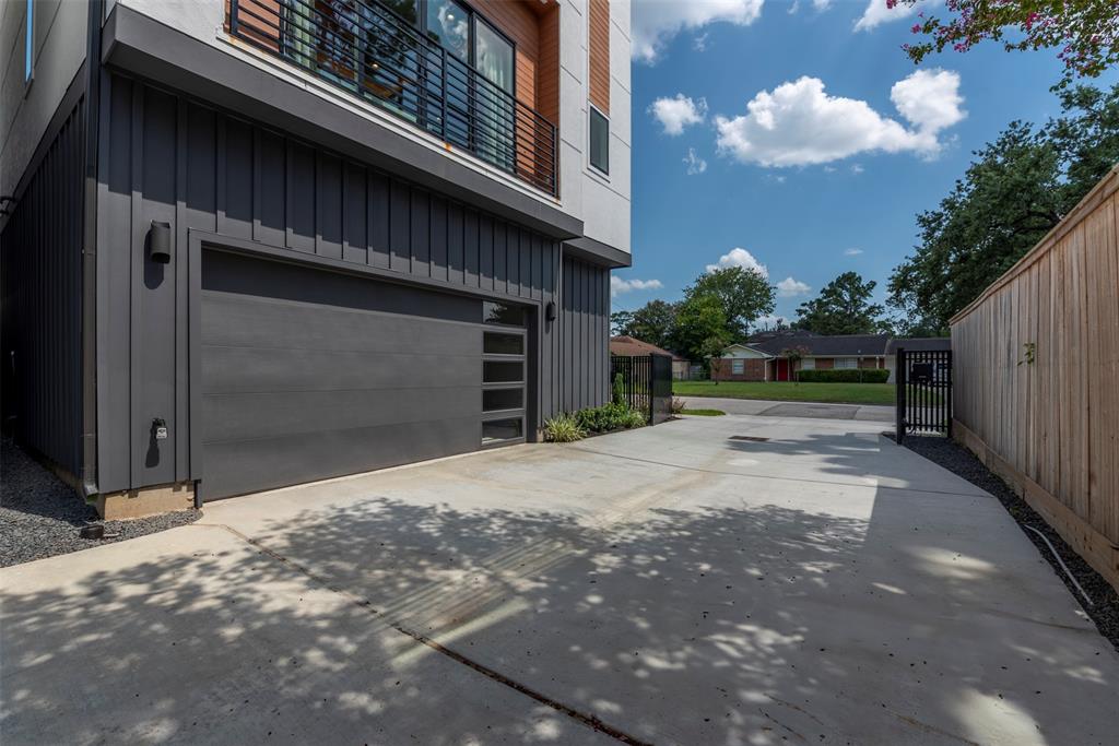 Houston, Texas 77055, United States, 3 Bedrooms Bedrooms, ,3 BathroomsBathrooms,Residential,Active,180173