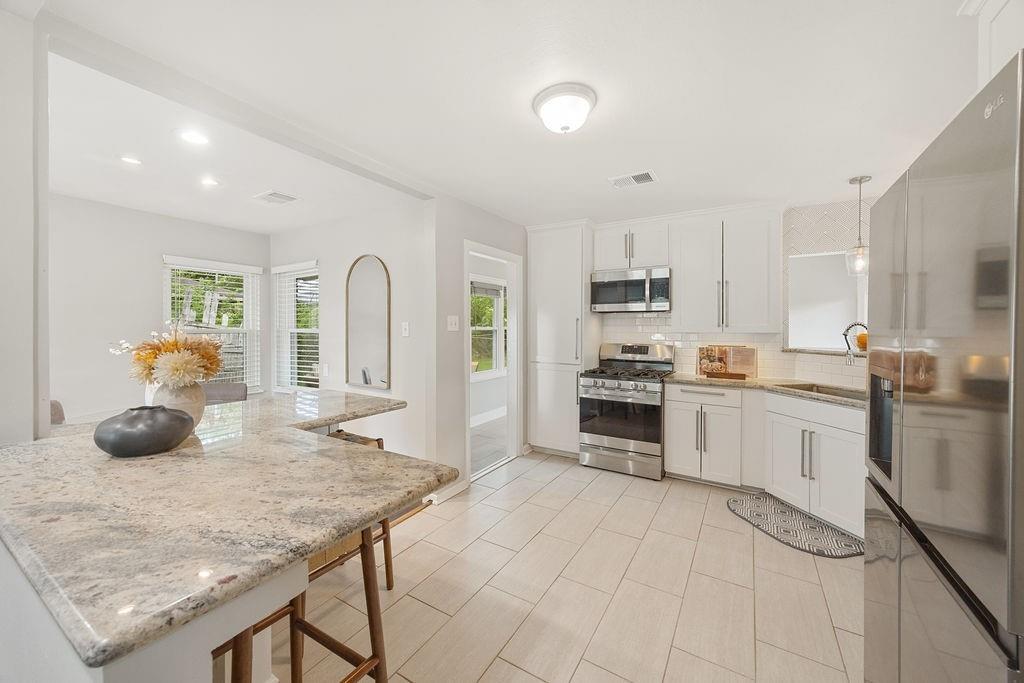 4502 Lido Lane, Houston, Texas image 8