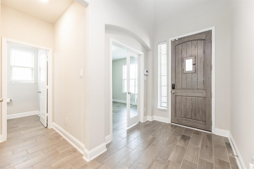 15215 Holloway Hills Trail