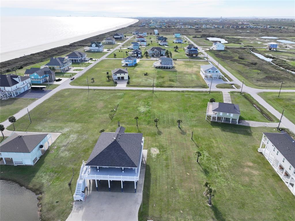 816 Rancho Caribe Drive, Port Bolivar, Texas image 15