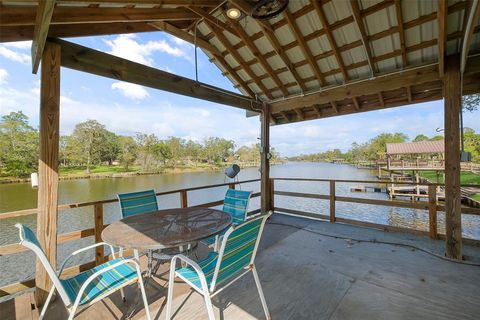 A home in Brazoria