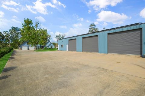 A home in Brazoria