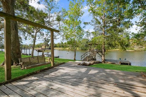 A home in Brazoria