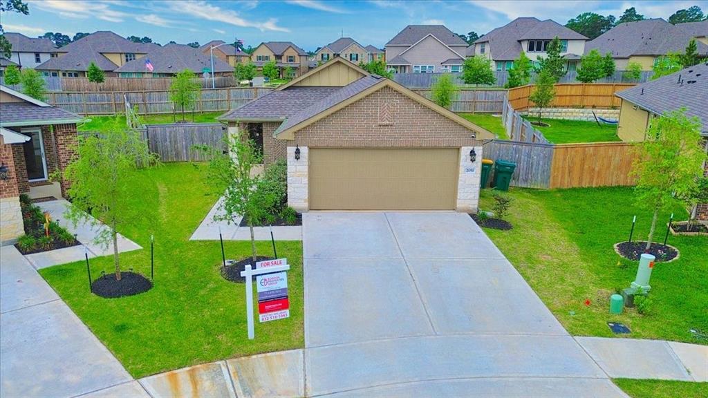 2051 W Darlington Oak Court, Conroe, Texas image 1