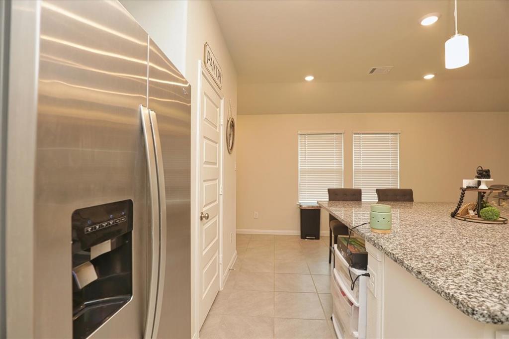 2051 W Darlington Oak Court, Conroe, Texas image 18