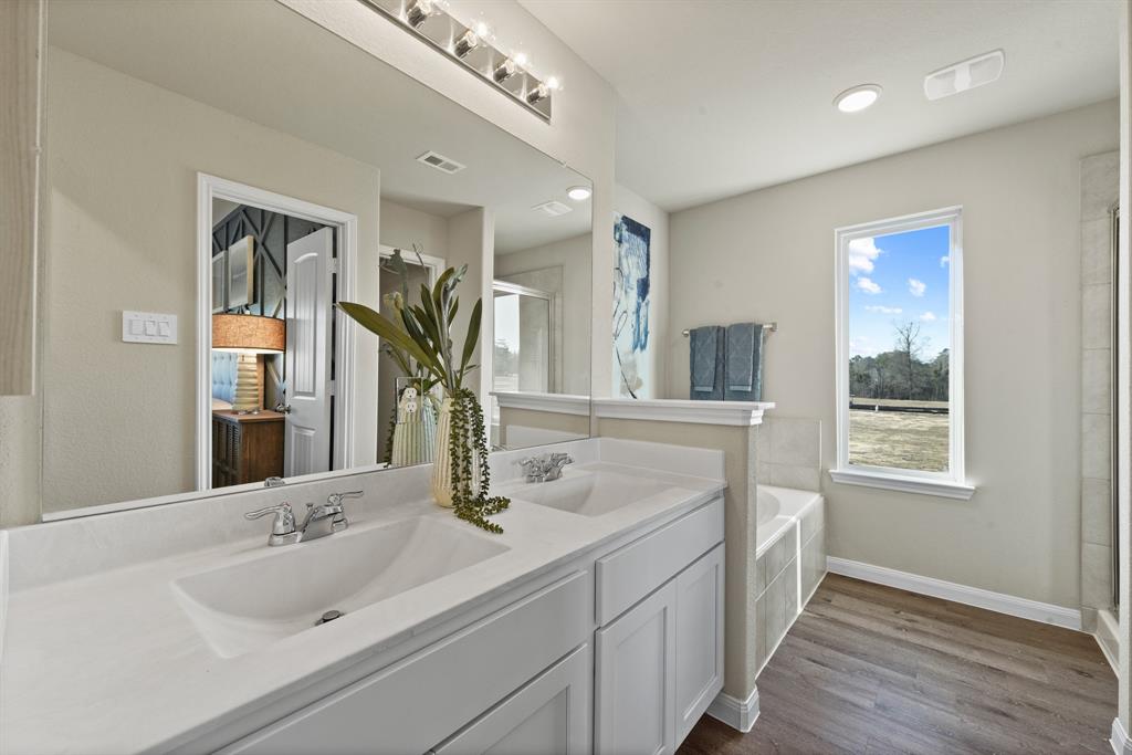 3801 Alexus Drive, Conroe, Texas image 17