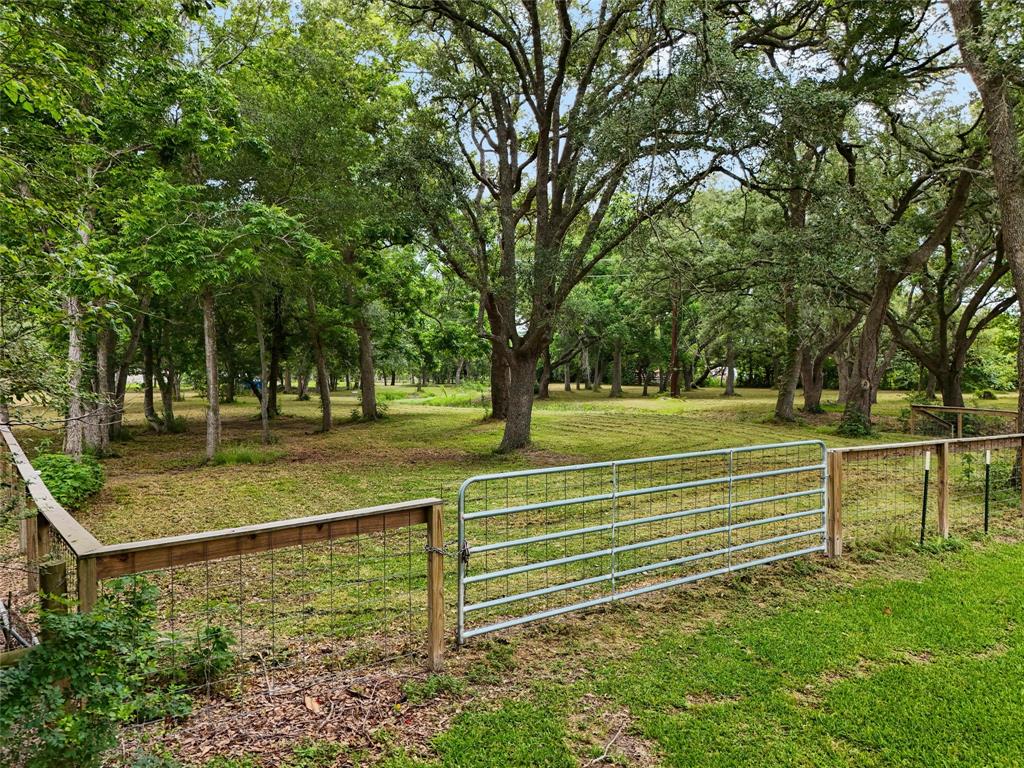 14901 W 1st Street, Santa Fe, Texas image 5
