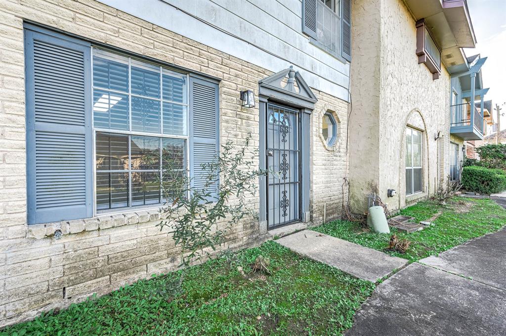 7109 Chasewood Drive, Houston, Texas image 2