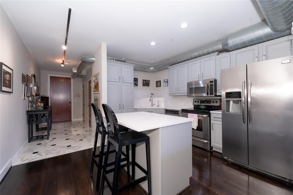 1005 S Shepherd Drive 418