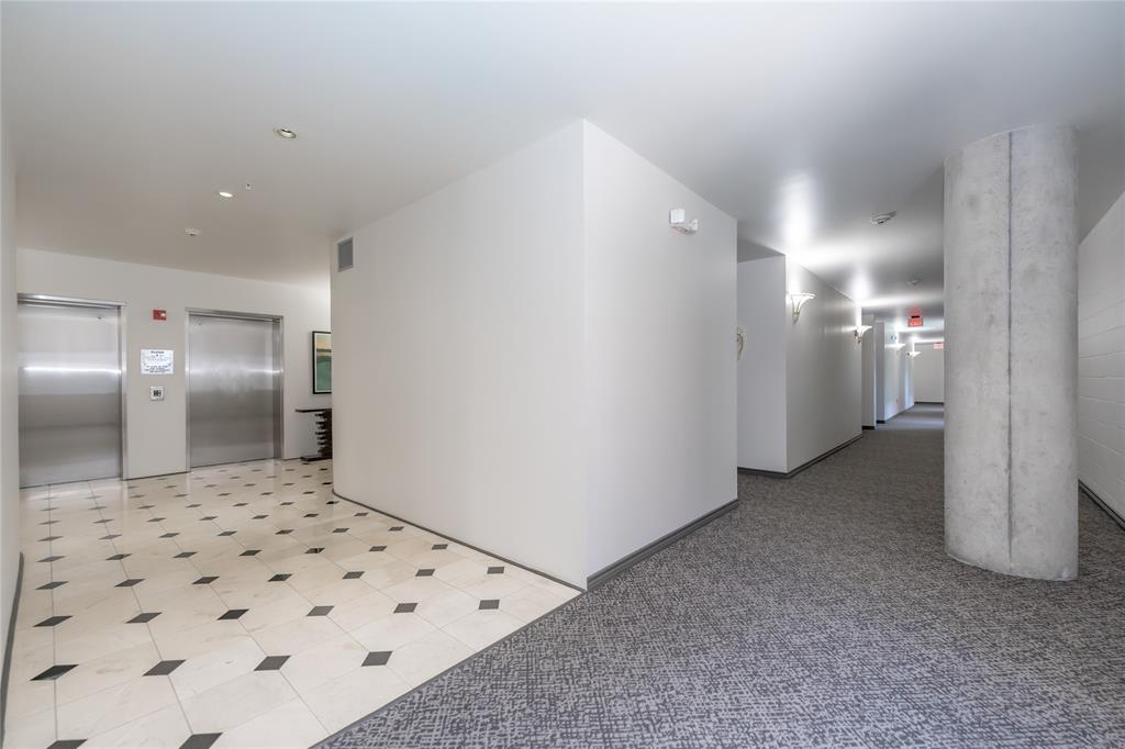 1005 S Shepherd Drive 418