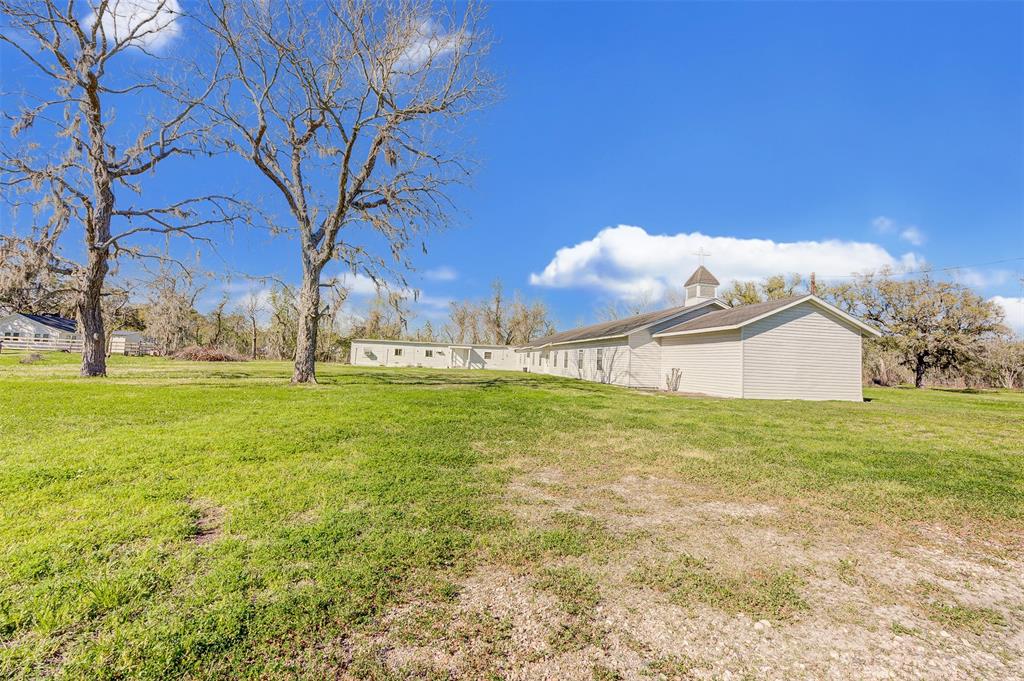 3922 County Road 353, Brazoria, Texas image 1