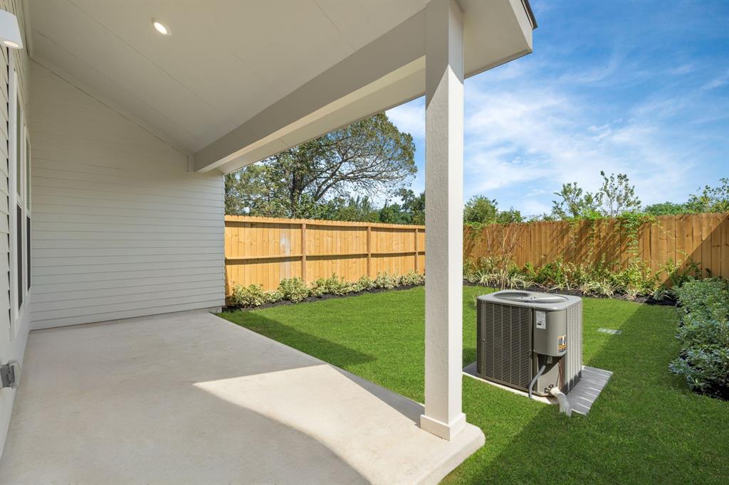 5622 Bertellis Lane, Houston, Texas image 40