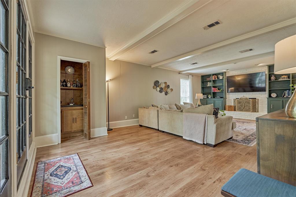 23814 Creekview Drive
