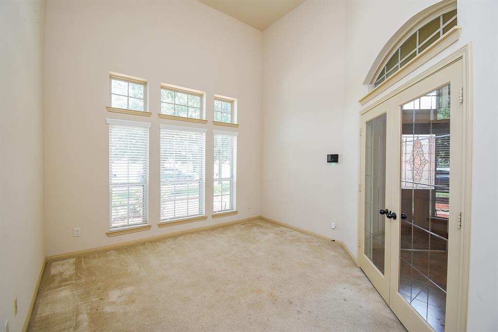 2614 Palm Harbour Drive, Missouri City, Texas image 9