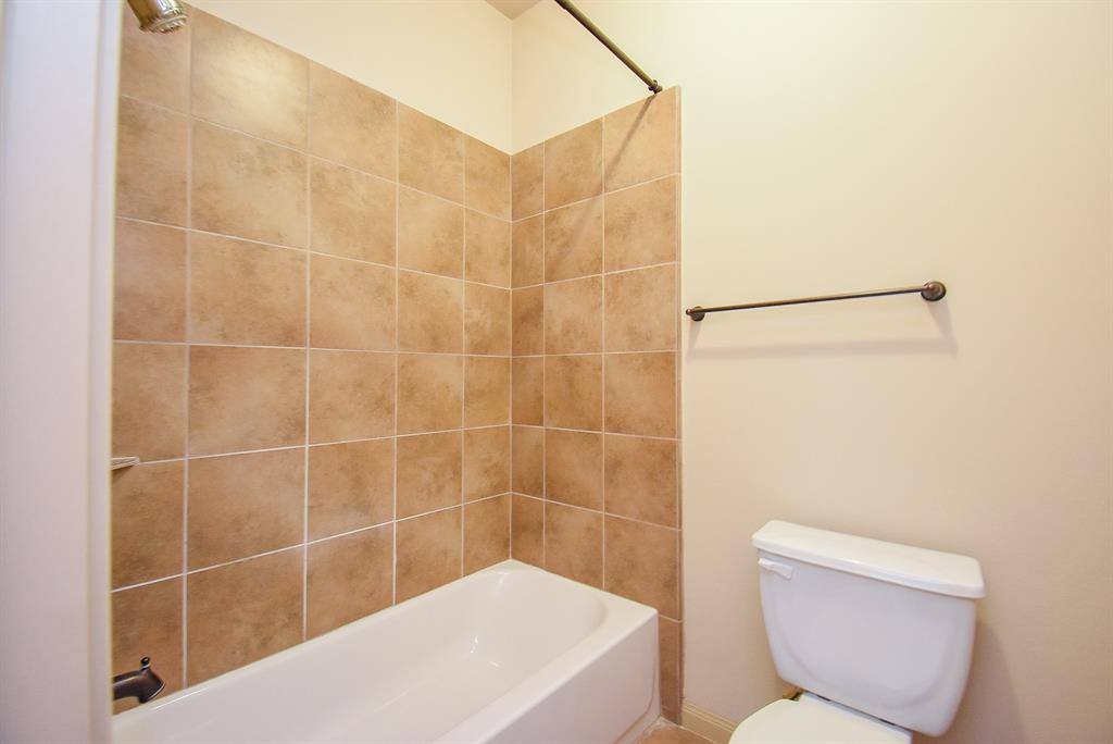2614 Palm Harbour Drive, Missouri City, Texas image 25