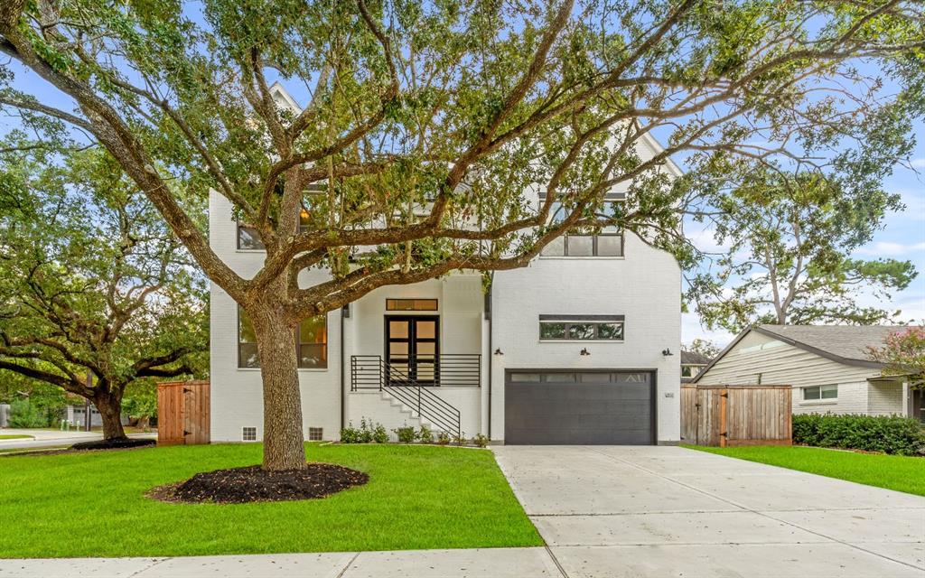 5003 Yarwell Drive, Houston, Texas image 1