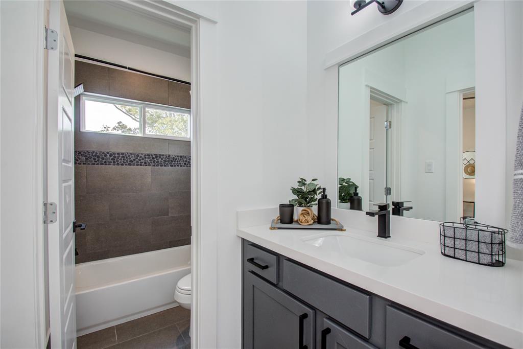5815 Highland Sky Lane, Houston, Texas image 36