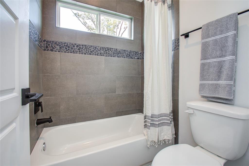 5815 Highland Sky Lane, Houston, Texas image 37