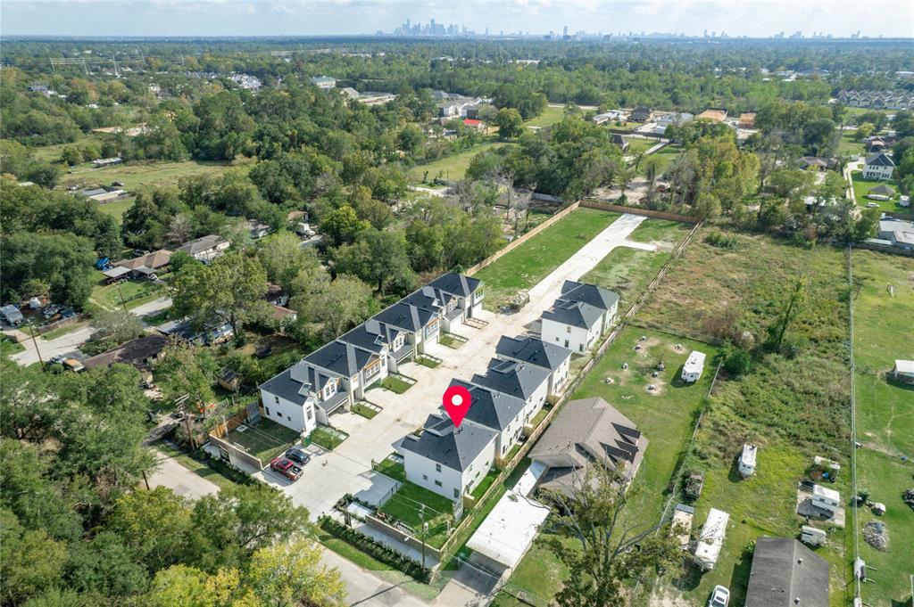 5815 Highland Sky Lane, Houston, Texas image 47