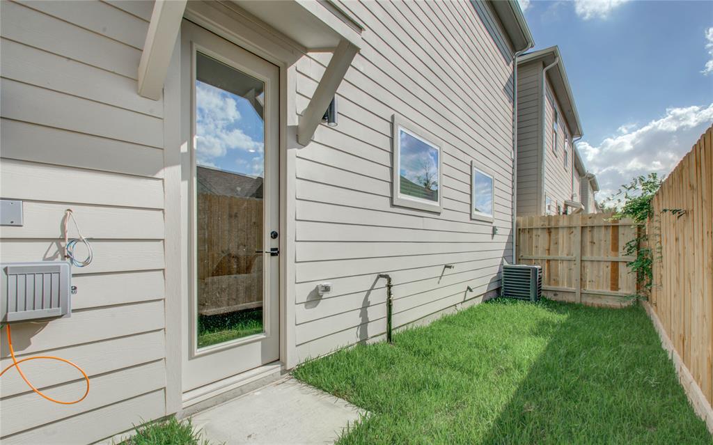 5815 Highland Sky Lane, Houston, Texas image 42