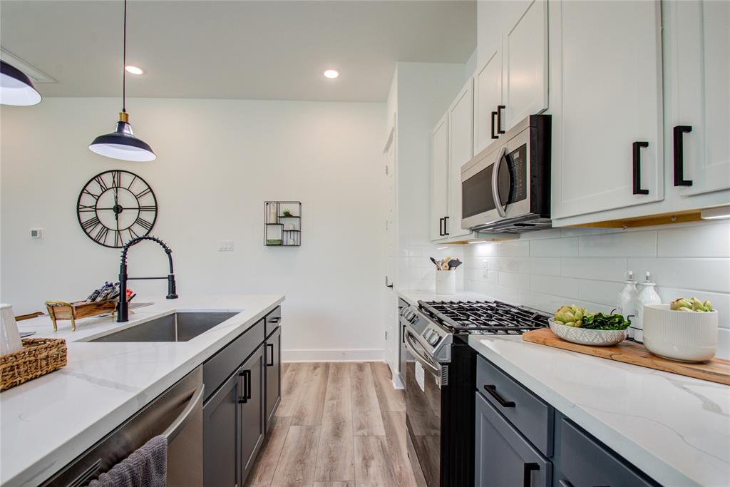 5815 Highland Sky Lane, Houston, Texas image 20