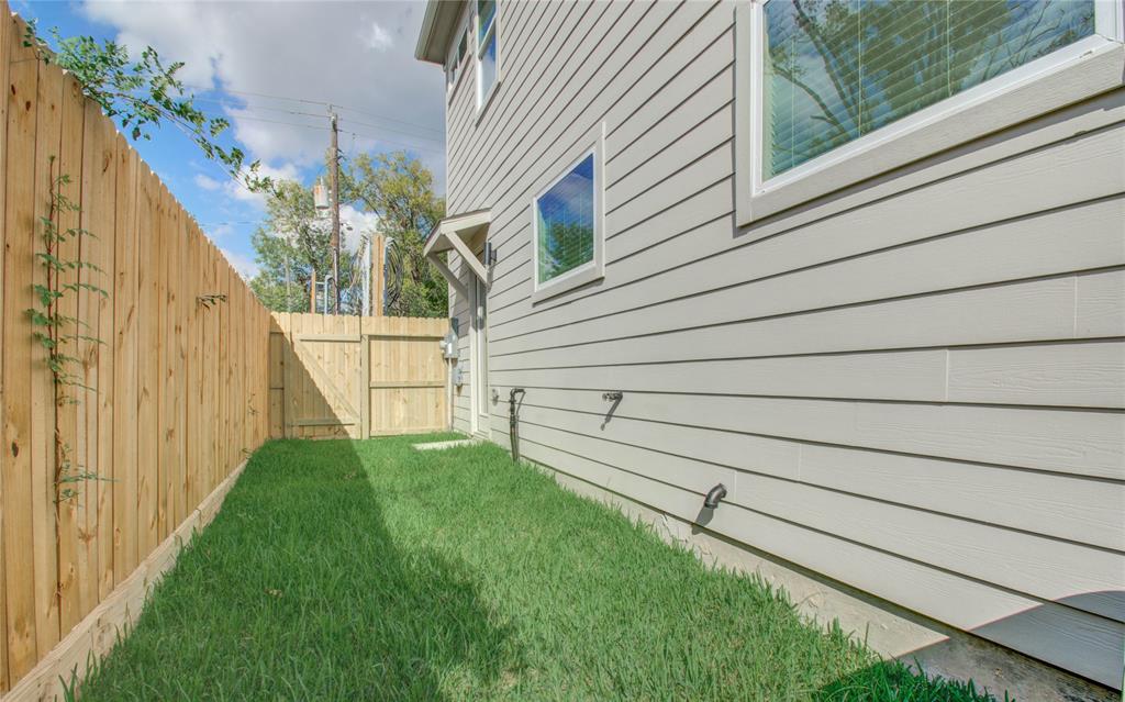 5815 Highland Sky Lane, Houston, Texas image 41