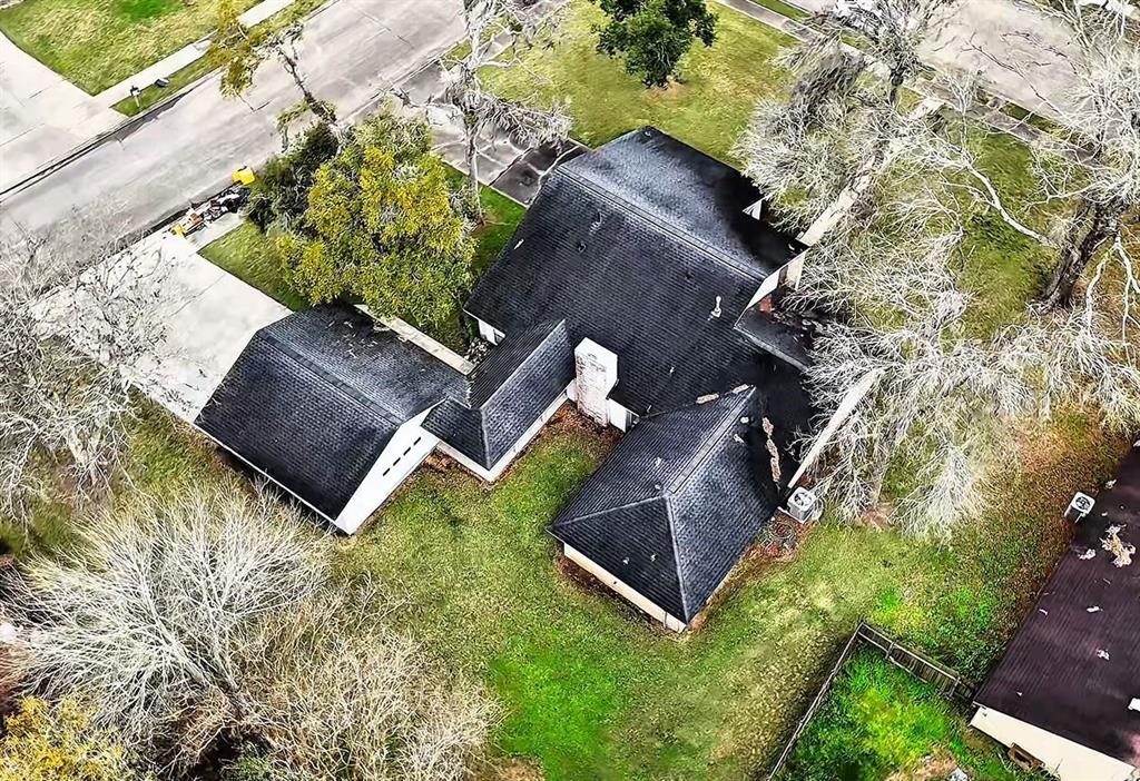 102 Arrowwood Street, Lake Jackson, Texas image 20