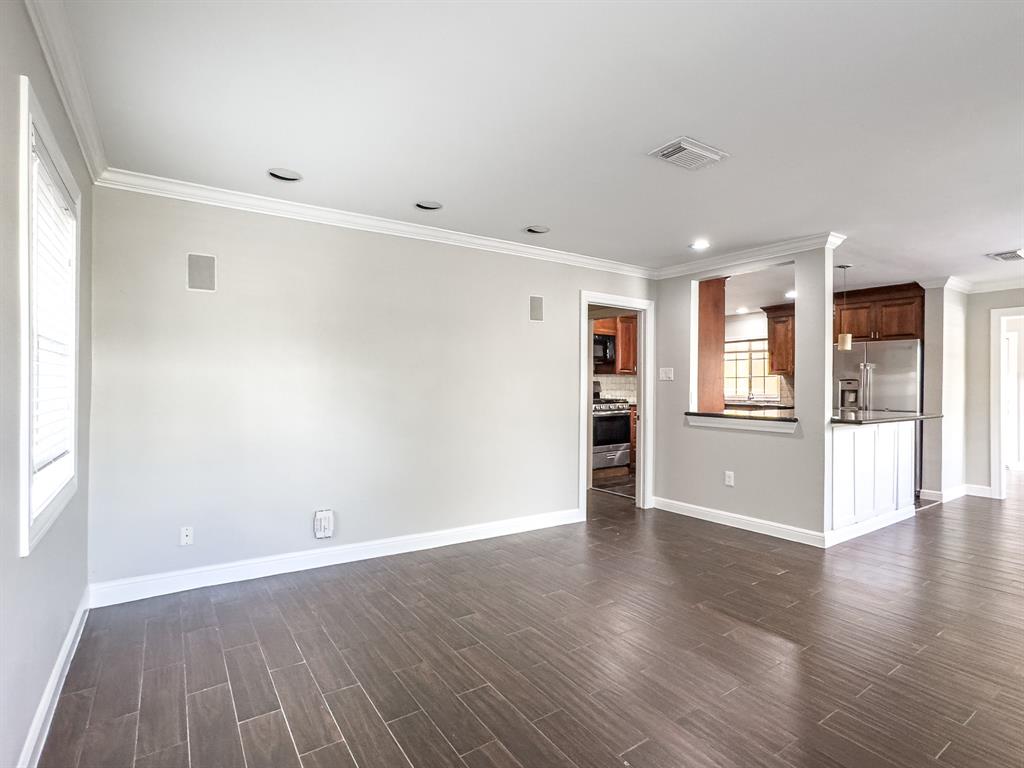 4525 Maple Street, Bellaire, Texas image 9