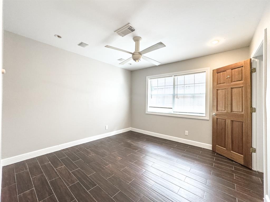 4525 Maple Street, Bellaire, Texas image 21