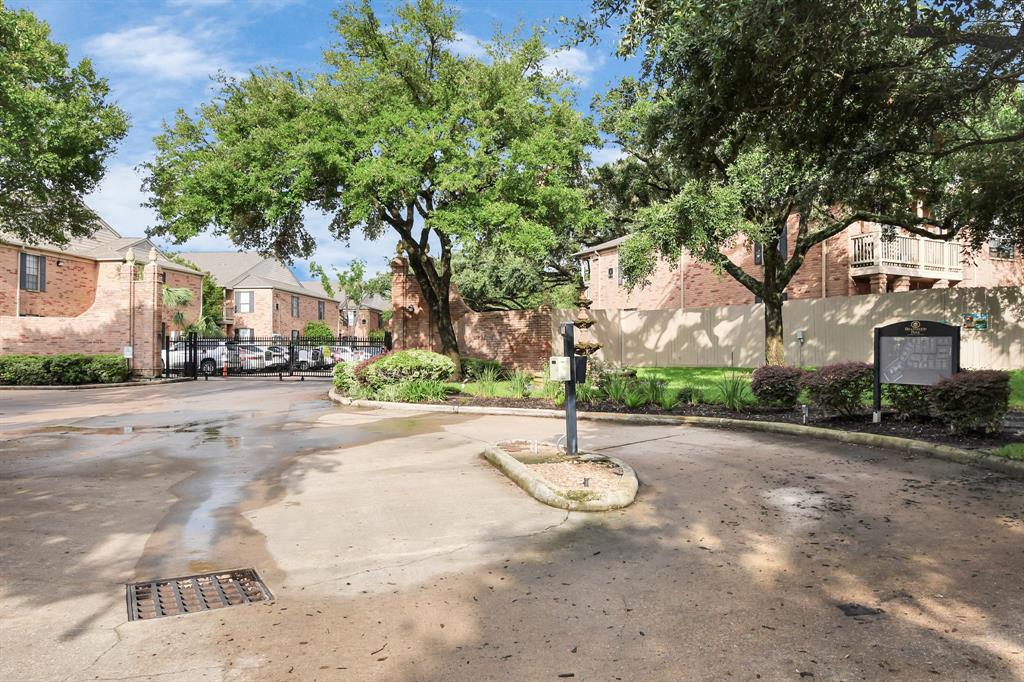 2255 Braeswood Park Drive #133, Houston, Texas image 38