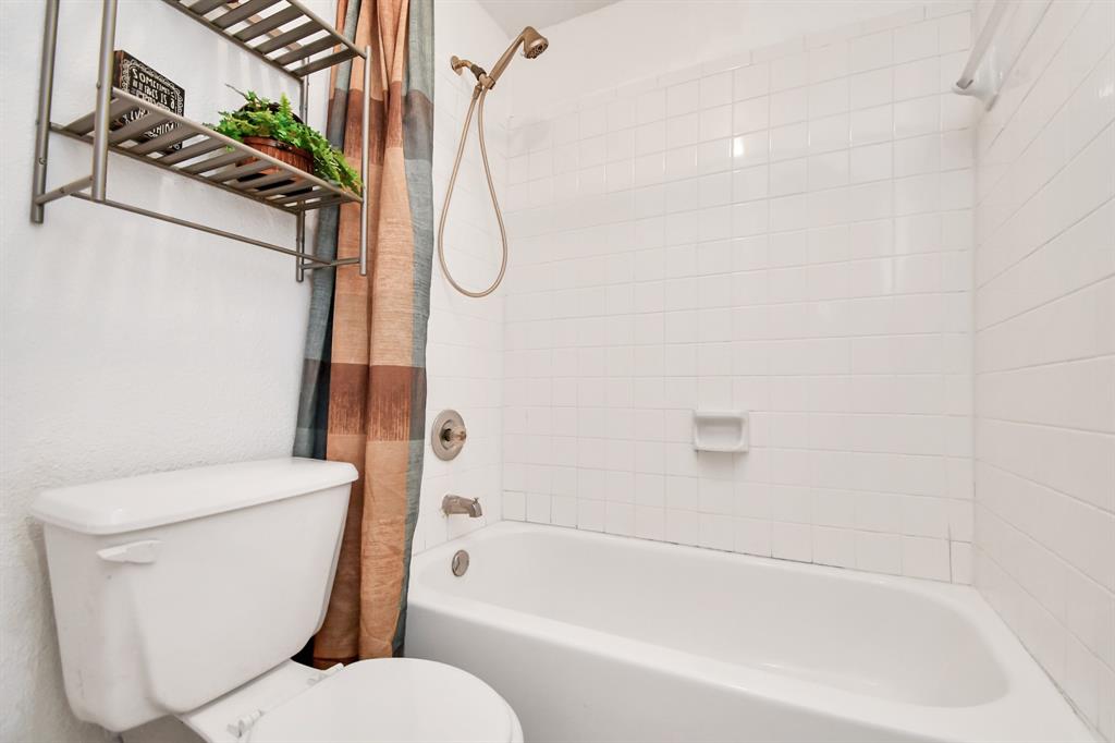 2255 Braeswood Park Drive #133, Houston, Texas image 31
