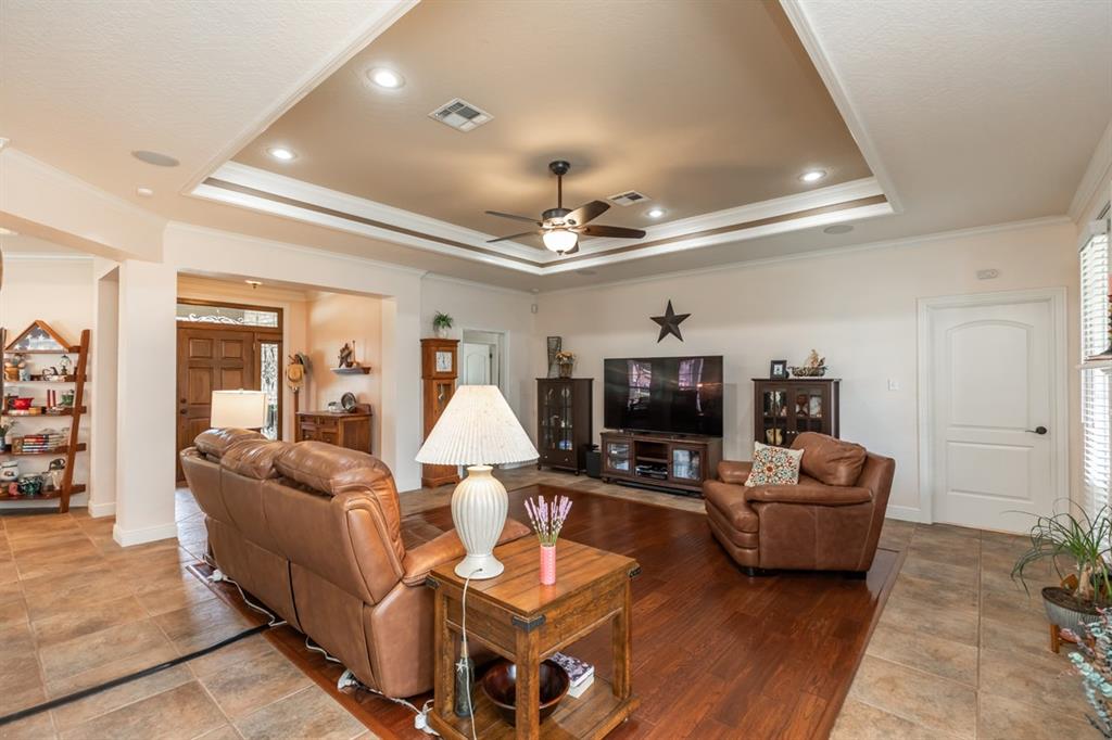 7915 Winterberry Street, Beaumont, Texas image 7