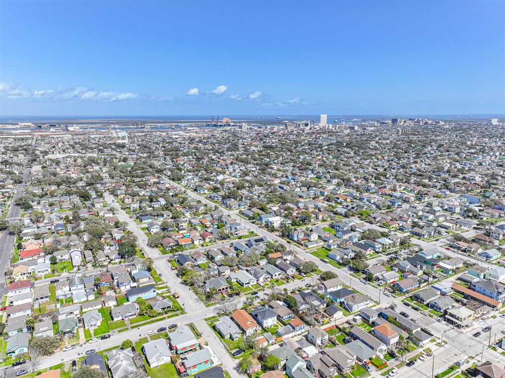 3519 Avenue R 1/2, Galveston, Texas image 43
