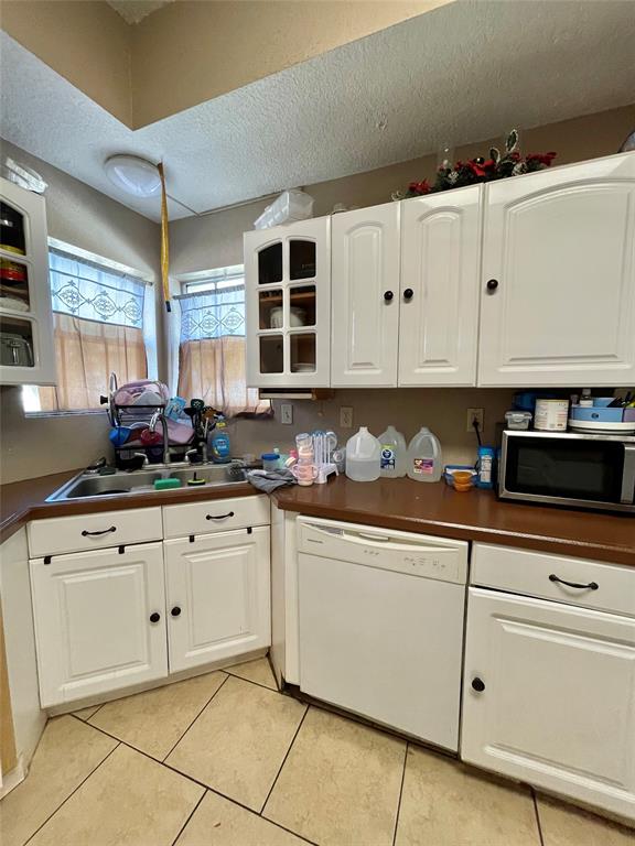 300 E Locust Street, Angleton, Texas image 20