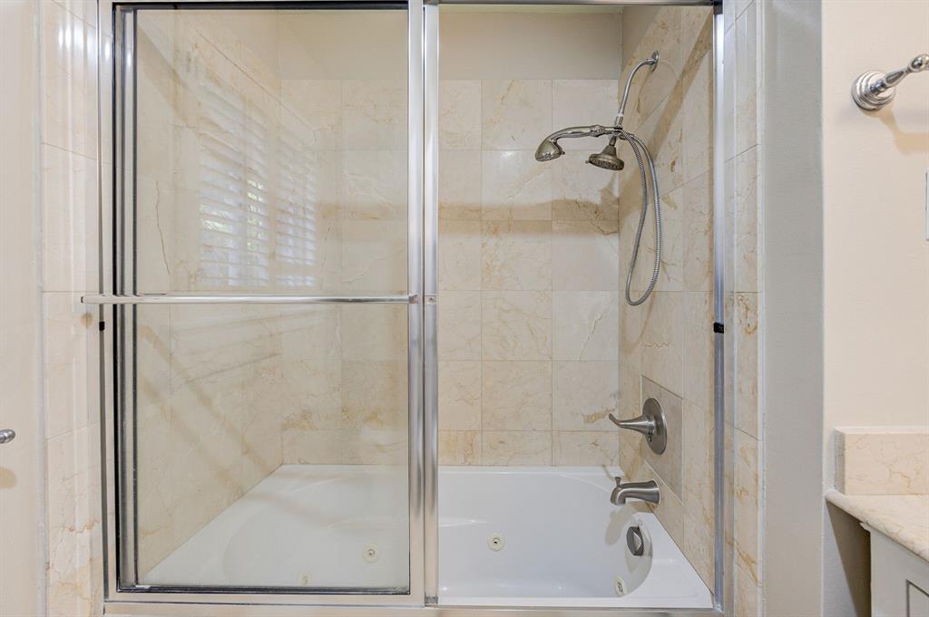10314 Memorial Drive, Houston, Texas image 31