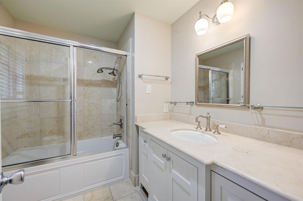 10314 Memorial Drive, Houston, Texas image 32