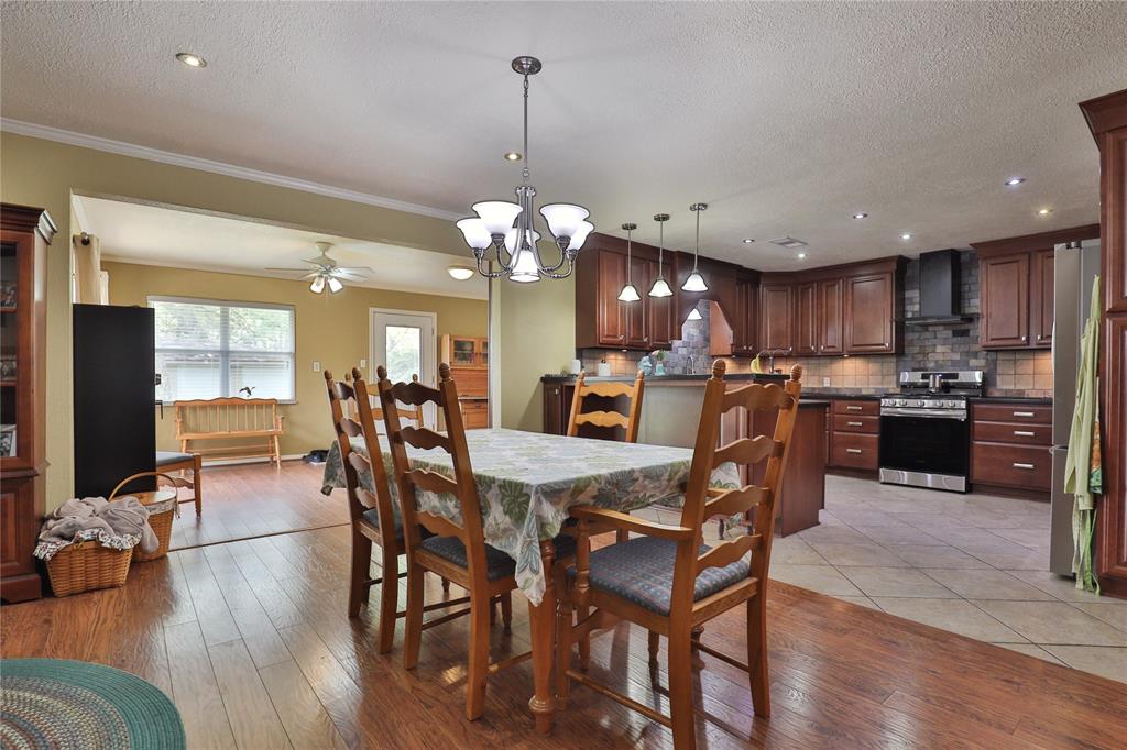 119 Willenberg Road, Lake Jackson, Texas image 12