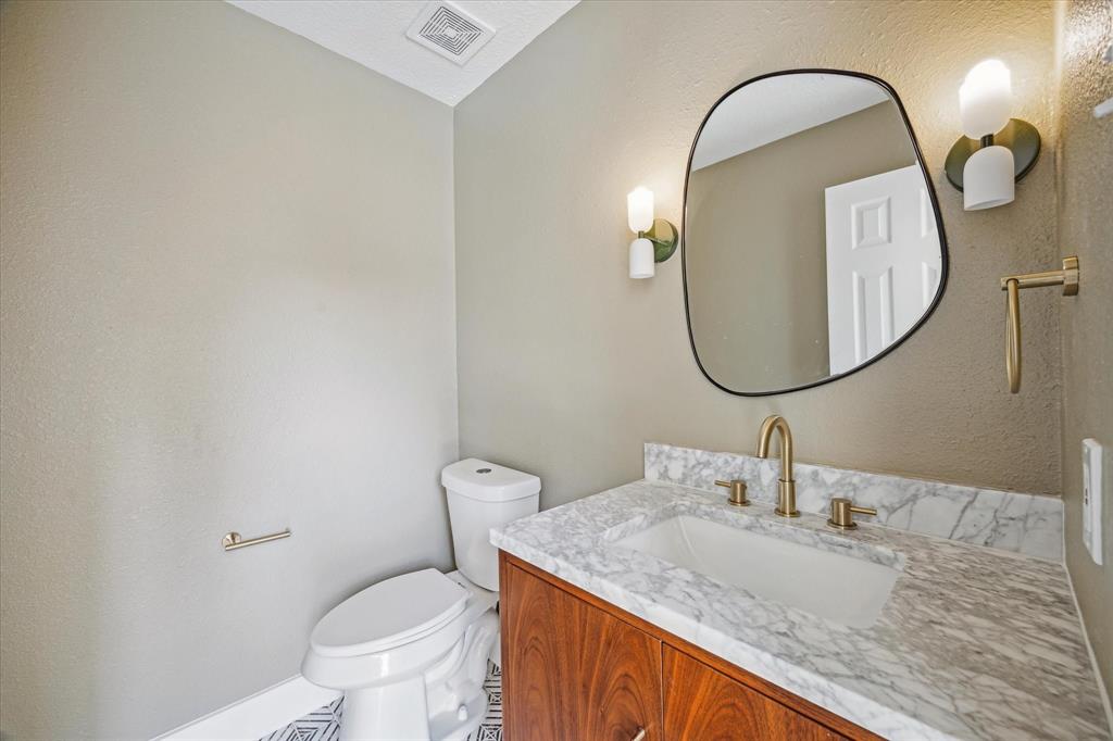 11910 Knobcrest Drive, Houston, Texas image 14