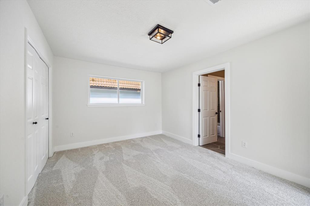 11910 Knobcrest Drive, Houston, Texas image 20