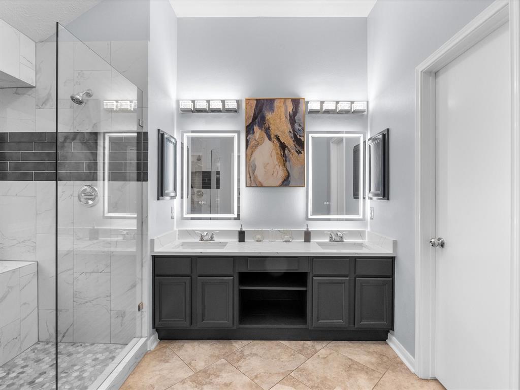 3814 Oak Dale Drive, Pearland, Texas image 17