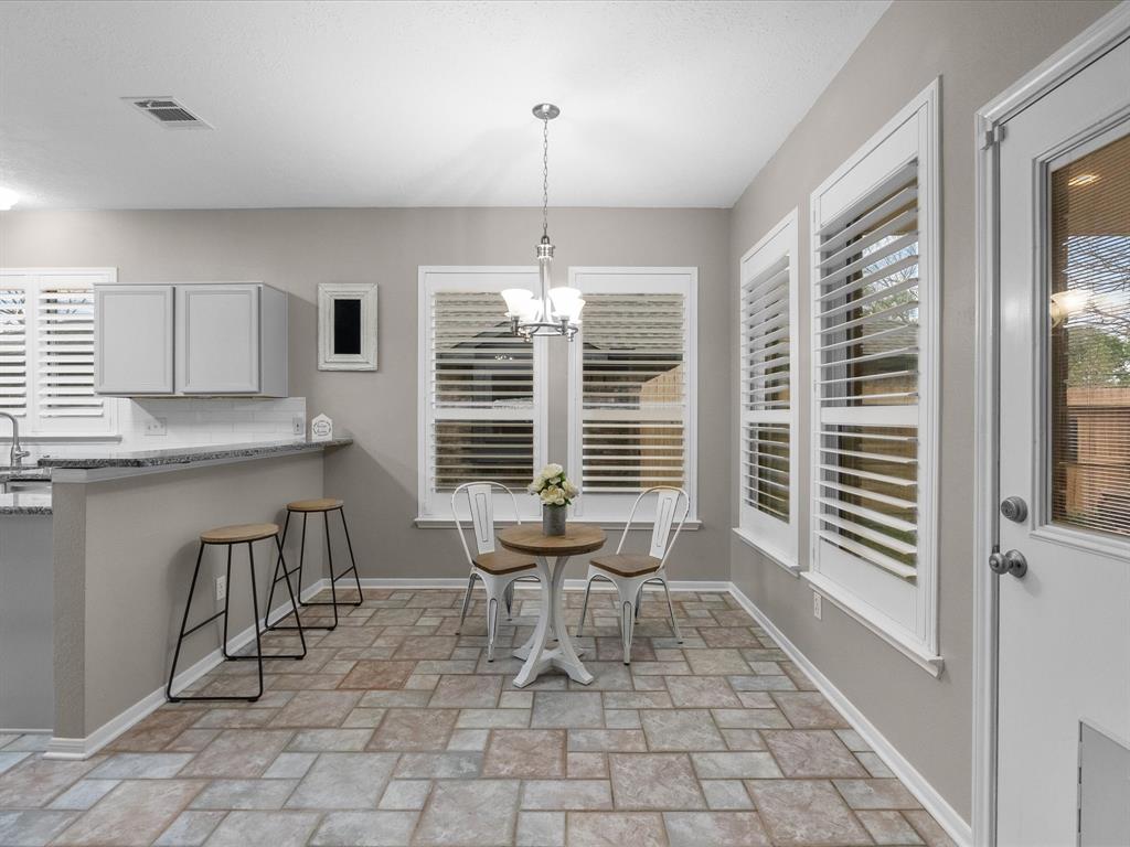 3814 Oak Dale Drive, Pearland, Texas image 12