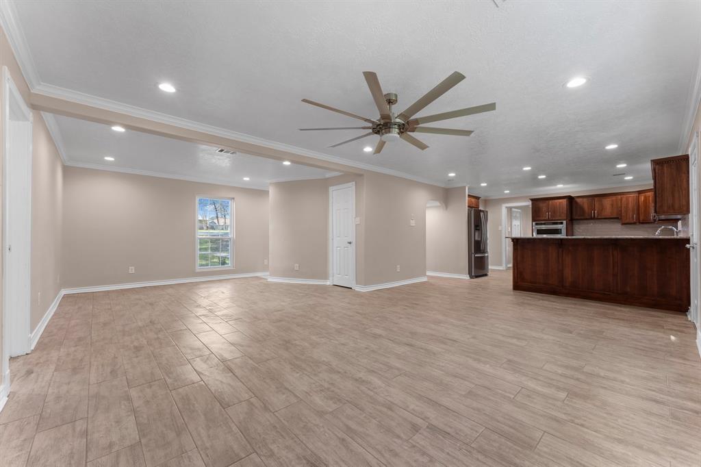 420 E Lake Drive, Livingston, Texas image 12
