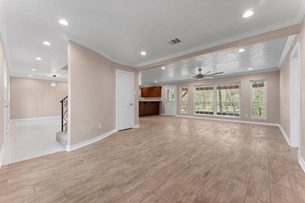 420 E Lake Drive, Livingston, Texas image 13
