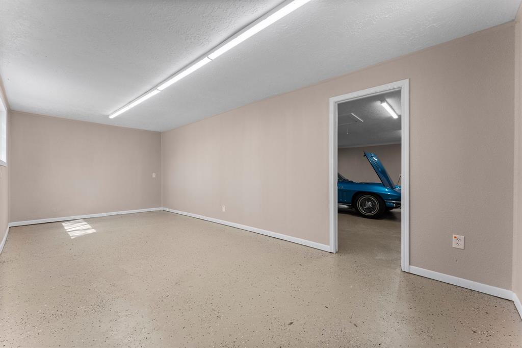 420 E Lake Drive, Livingston, Texas image 37