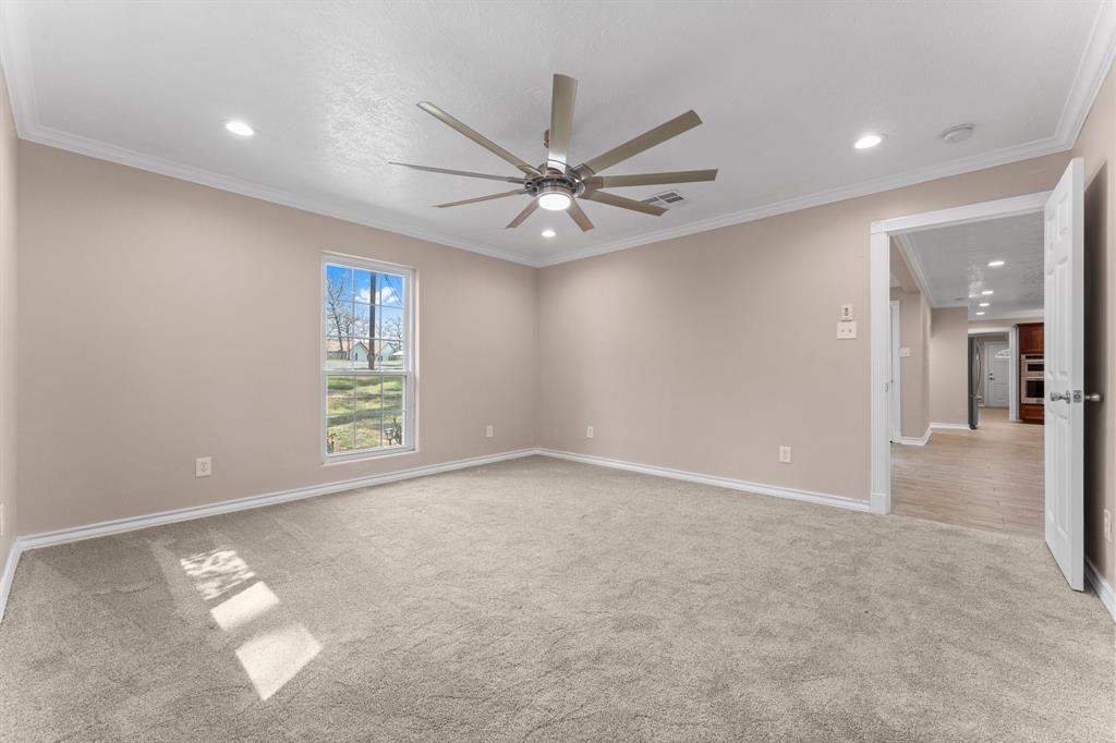 420 E Lake Drive, Livingston, Texas image 17