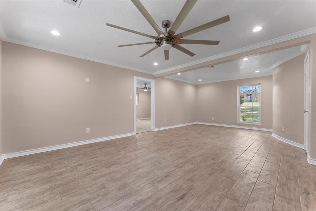 420 E Lake Drive, Livingston, Texas image 15