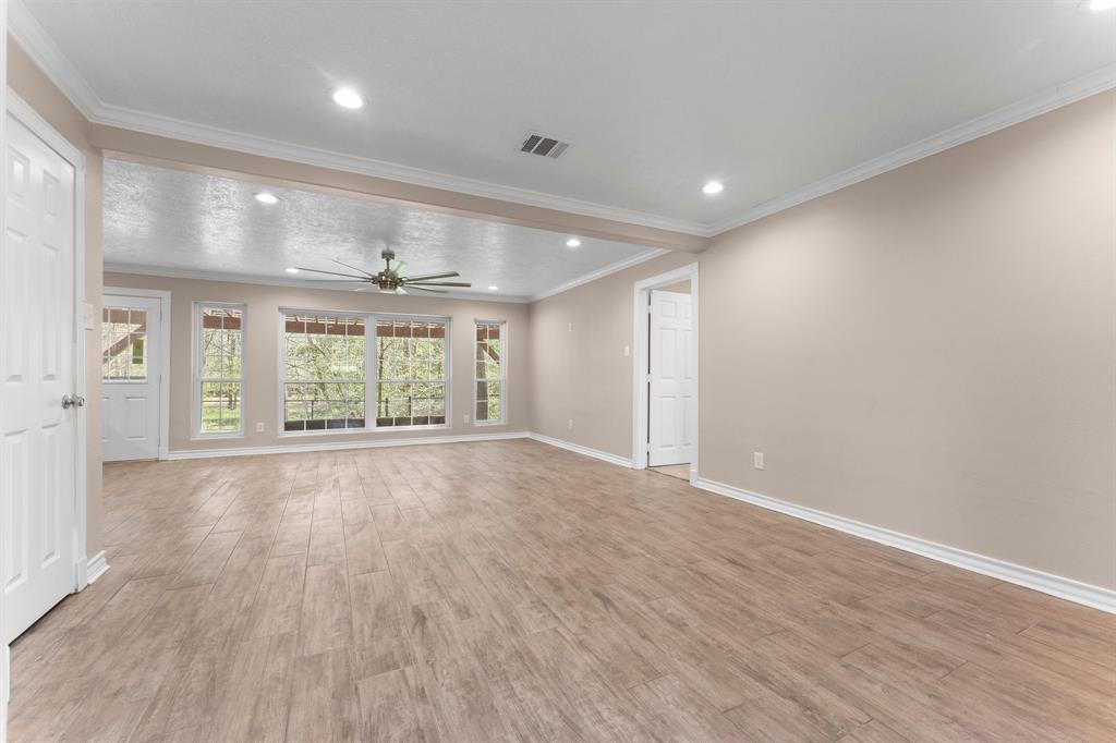 420 E Lake Drive, Livingston, Texas image 16