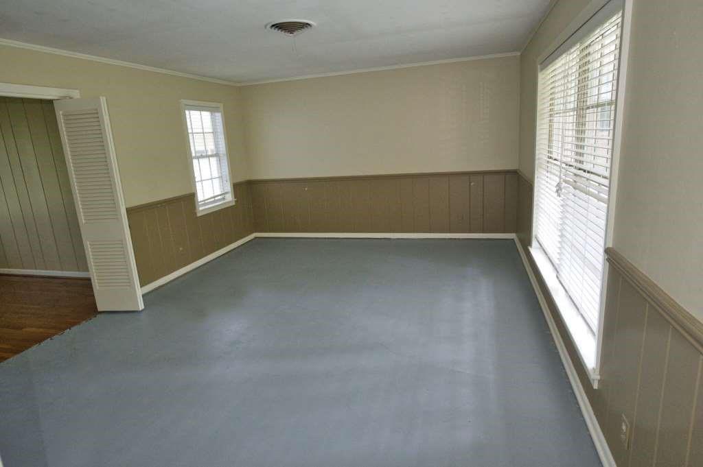 524 Oak Drive